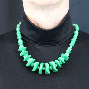 NWT - Quartz statement necklace IV